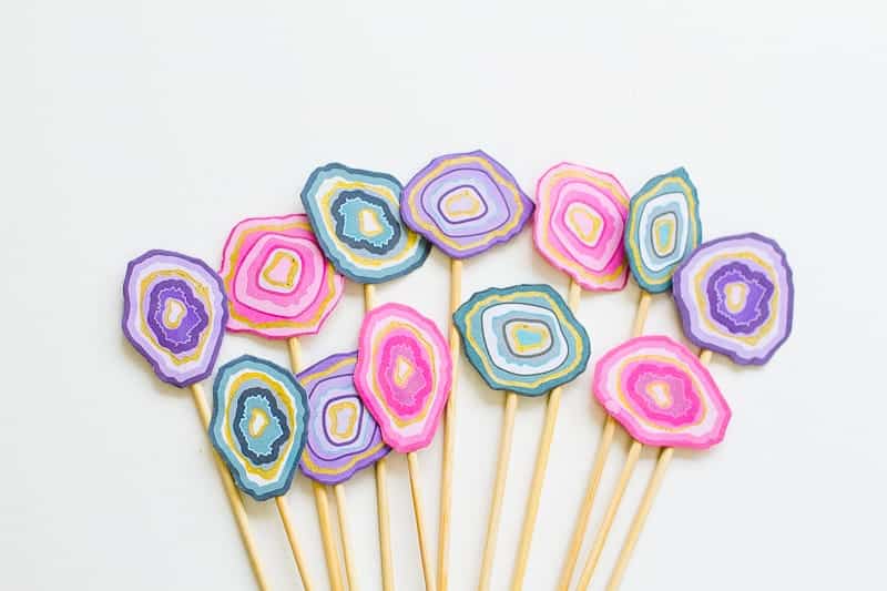 free-printable-geode-drink-stirrers-amethyst-rock-crystal-cocktails-colourful-fun-download-14
