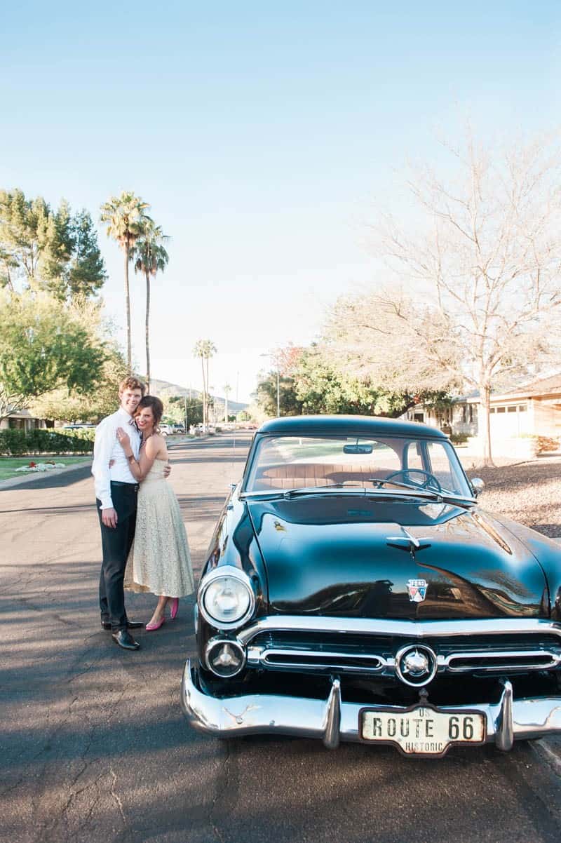 INSPIRED WEDDING IDEAS FOR A RETRO POOLSIDE ELOPEMENT (19)