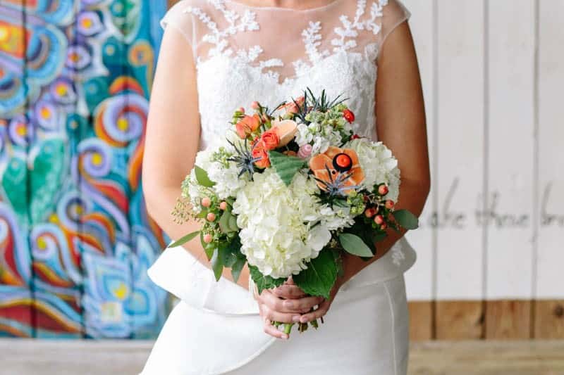 INTIMATE WEDDING IN THE COLORFUL CHARLESTON POUR HOUSE TAVERN (24)