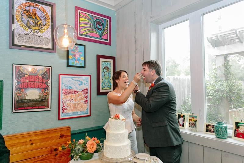 INTIMATE WEDDING IN THE COLORFUL CHARLESTON POUR HOUSE TAVERN (26)