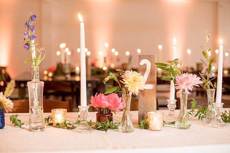 STYLISH FLORAL & FOLIAGE MERRIMON WYNNE HOUSE WEDDING (22)