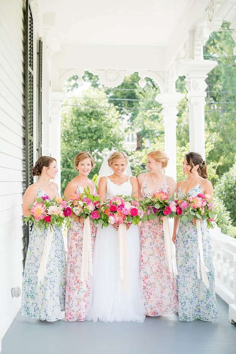 STYLISH FLORAL & FOLIAGE MERRIMON WYNNE HOUSE WEDDING (8)