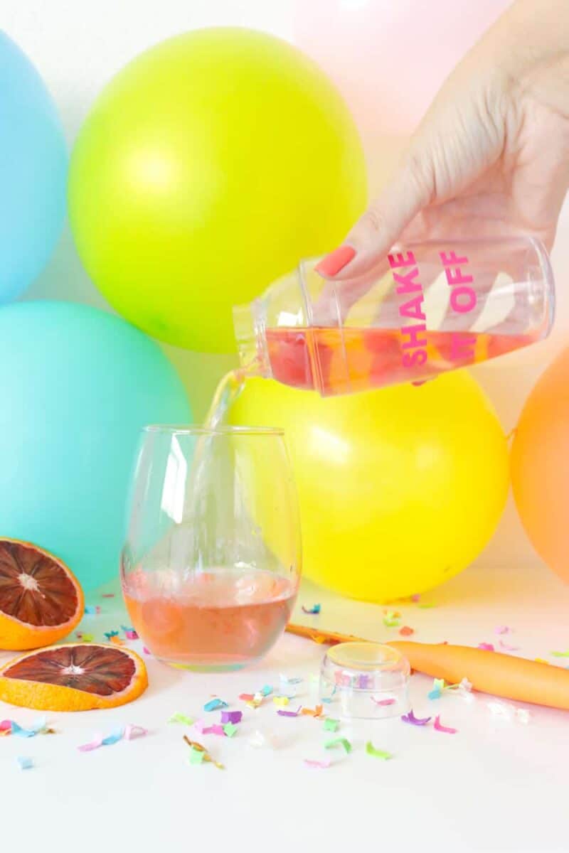 DIY PUN COCKTAIL SHAKER SHAKE IT OFF BespokeBride Wedding Blog