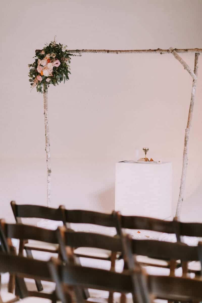 A PERSONALIZED & RUSTIC WEDDING IN A DOWNTOWN PHOENIX ART GALLERY (8)