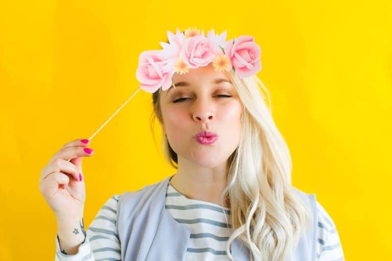 FREE PRINTABLE PHOTO BOOTH FLOWER CROWN PROPS FOR YOUR WEDDING ...
