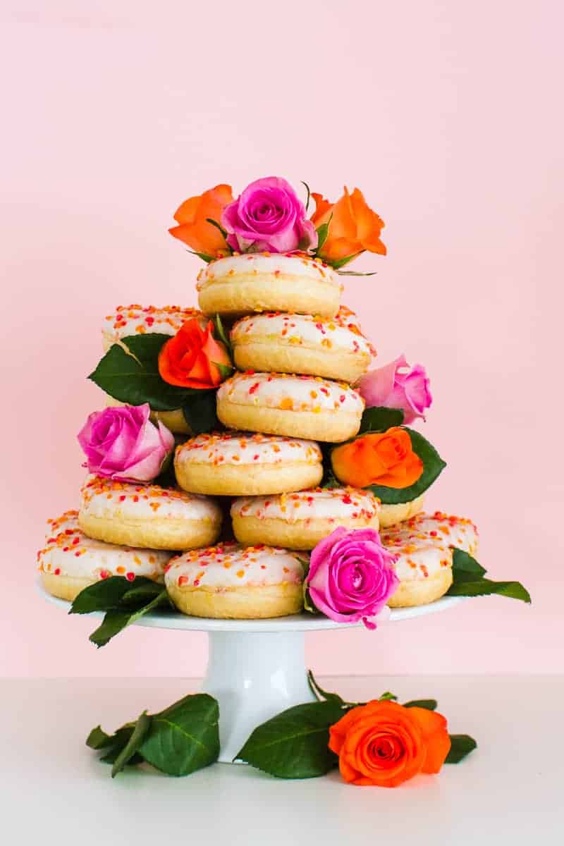 Donut Wedding Cake DIY How to make your own cheap wedding cake doughnuts wedding cake trend-2