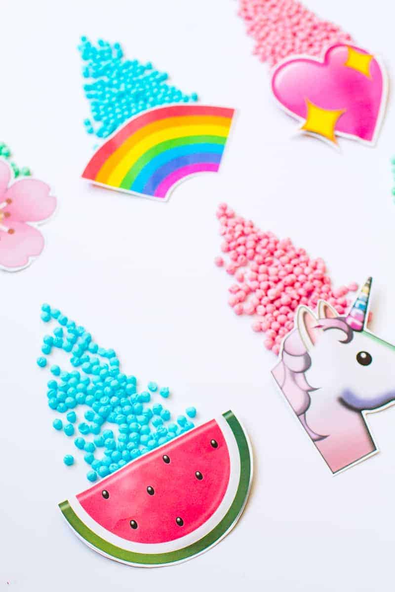 Emoji Favour Bags Pouches Candy Confetti Sweets Fun Unique Favour Ideas Printable Free Download-10