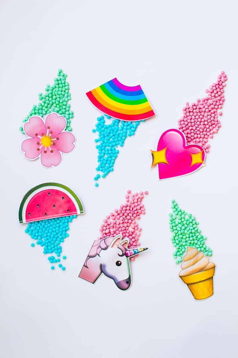 Emoji Favour Bags Pouches Candy Confetti Sweets Fun Unique Favour Ideas Printable Free Download-12