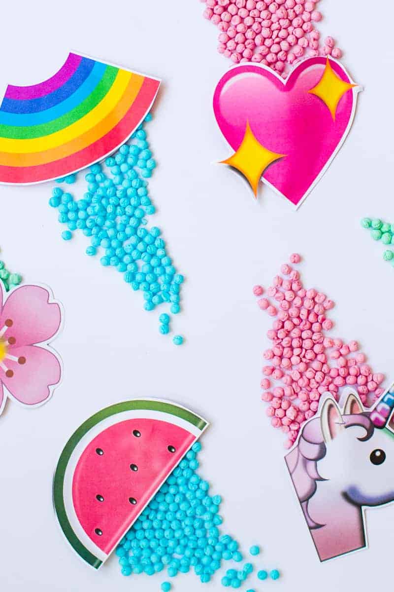 Emoji Favour Bags Pouches Candy Confetti Sweets Fun Unique Favour Ideas Printable Free Download-13