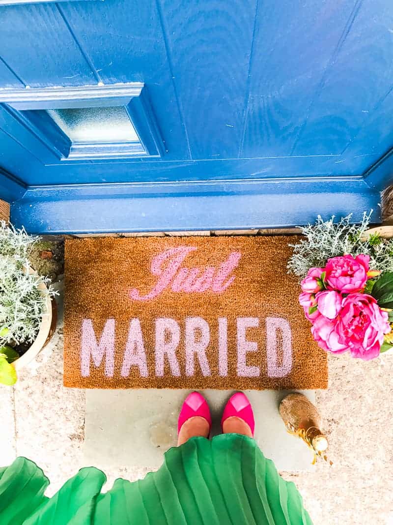 DIY Just Married Door Mat Spray Paint Rustoleum Cricut Newlywed Project Tutorial-5