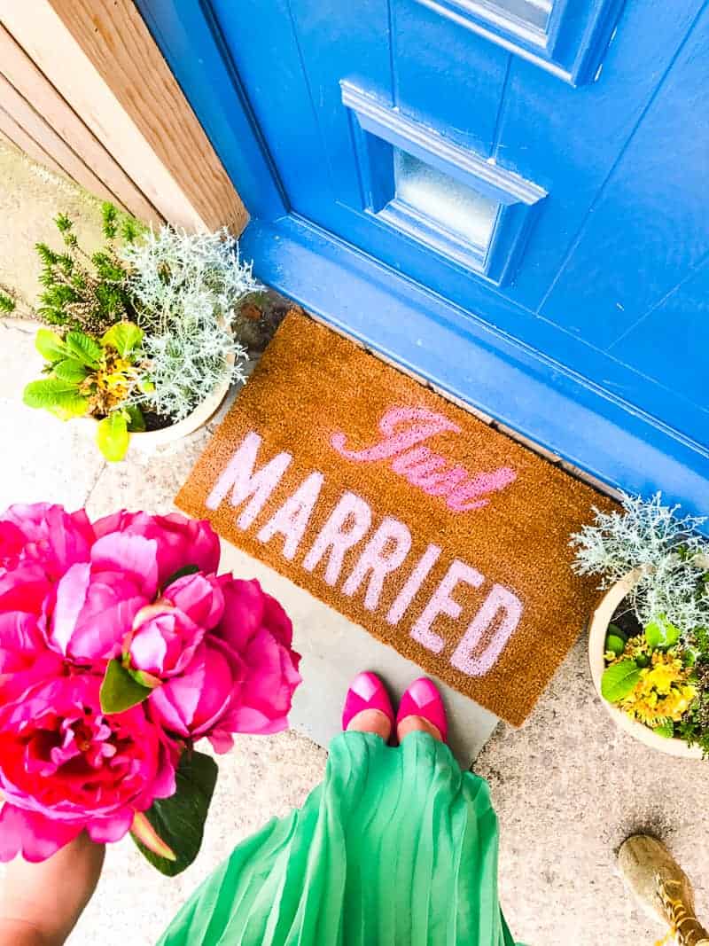 DIY Just Married Door Mat Spray Paint Rustoleum Cricut Newlywed Project Tutorial-7
