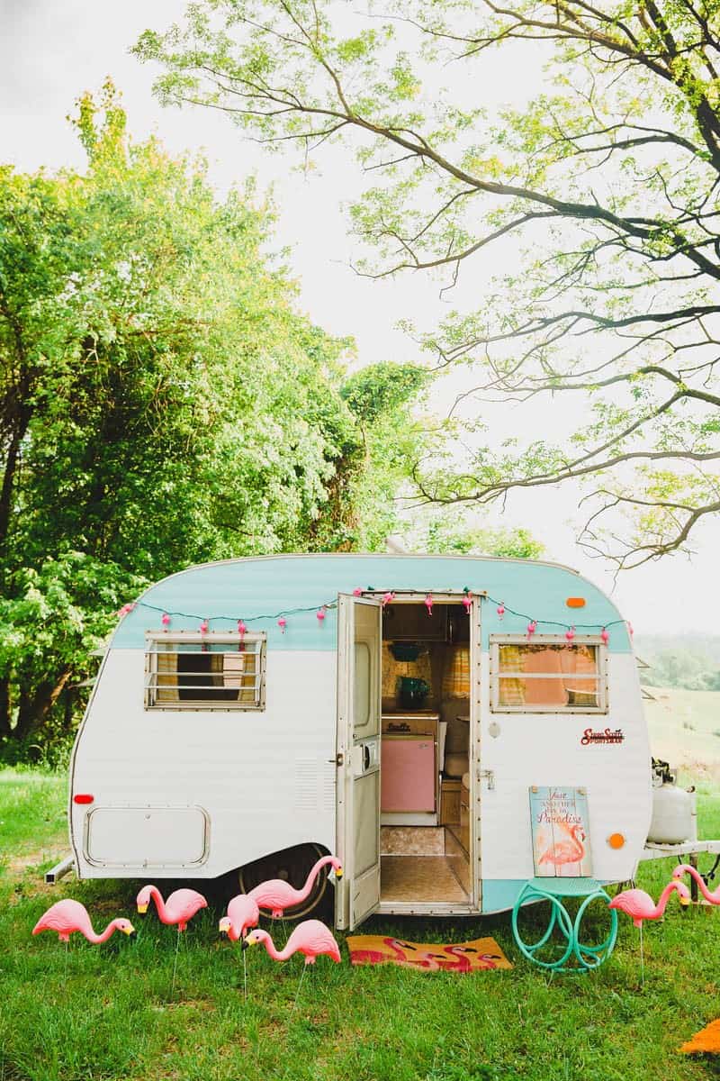 FLAMINGO THEMED ELOPEMENTS IDEAS IN A VINTAGE AIRBNB CAMPERVAN (2)