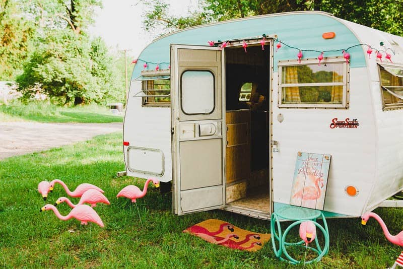 FLAMINGO THEMED ELOPEMENTS IDEAS IN A VINTAGE AIRBNB CAMPERVAN (3)