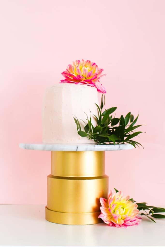 MAKE THIS EASY BUDGET DIY MARBLE CAKE STAND BespokeBride Wedding Blog