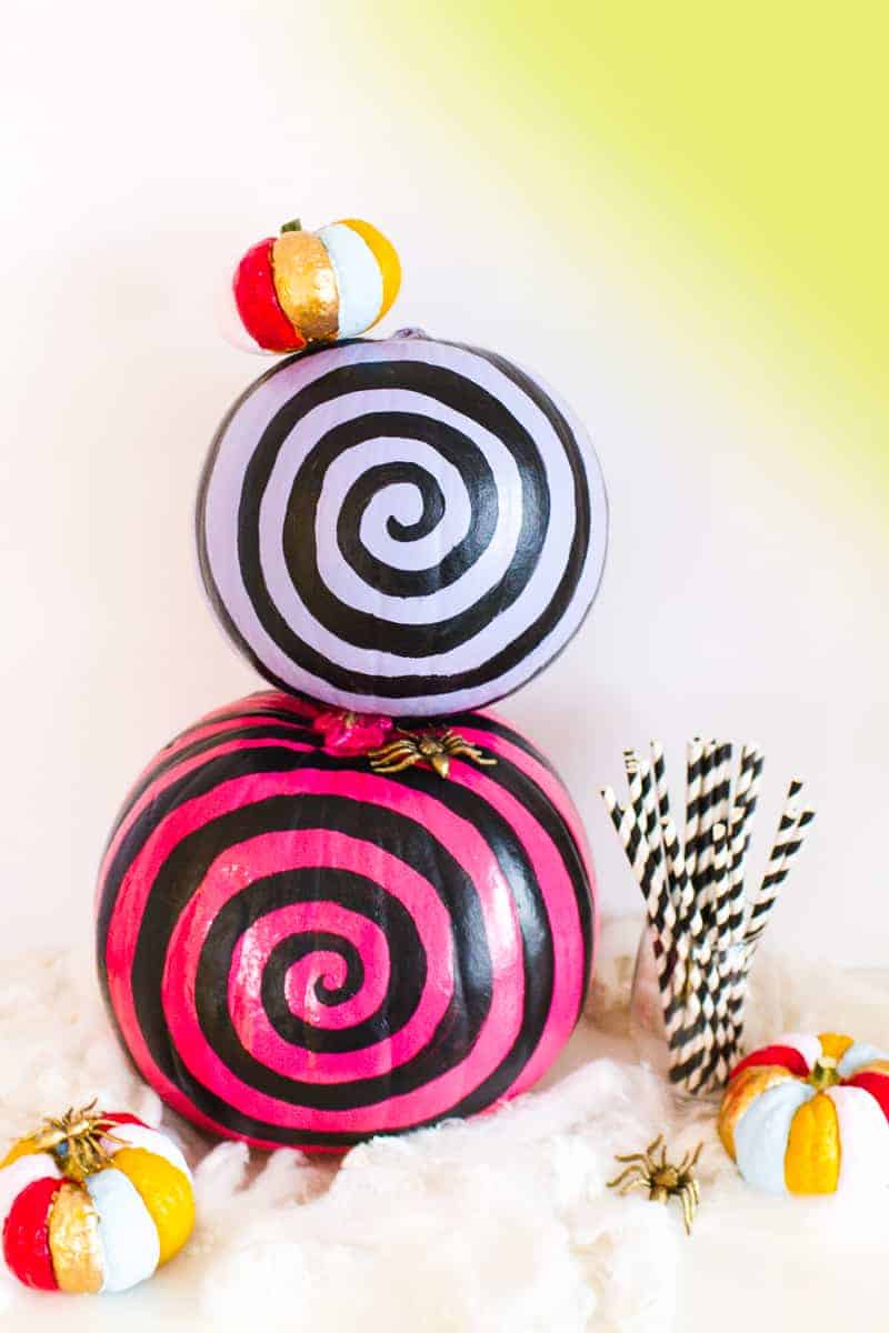 DIY NIGHTMARE BEFORE CHRISTMAS INSPIRED PUMPKINS - TIM BURTON STYLE - Tim Burton Pumpkins Nightmare Before Christmas Diy How To Painted No Carve Swirly Fun Colourful