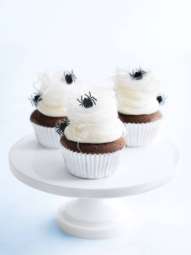 OUR FAVOURITE HALLOWEEN THEMED PARTY FOOD RECIPES! - Cobweb Cupcake