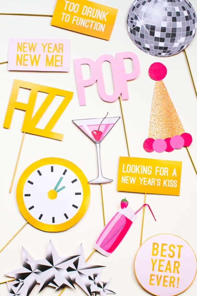 PRINTABLE NEW YEARS EVE PARTY PHOTO BOOTH PROPS! | Bespoke-Bride ...