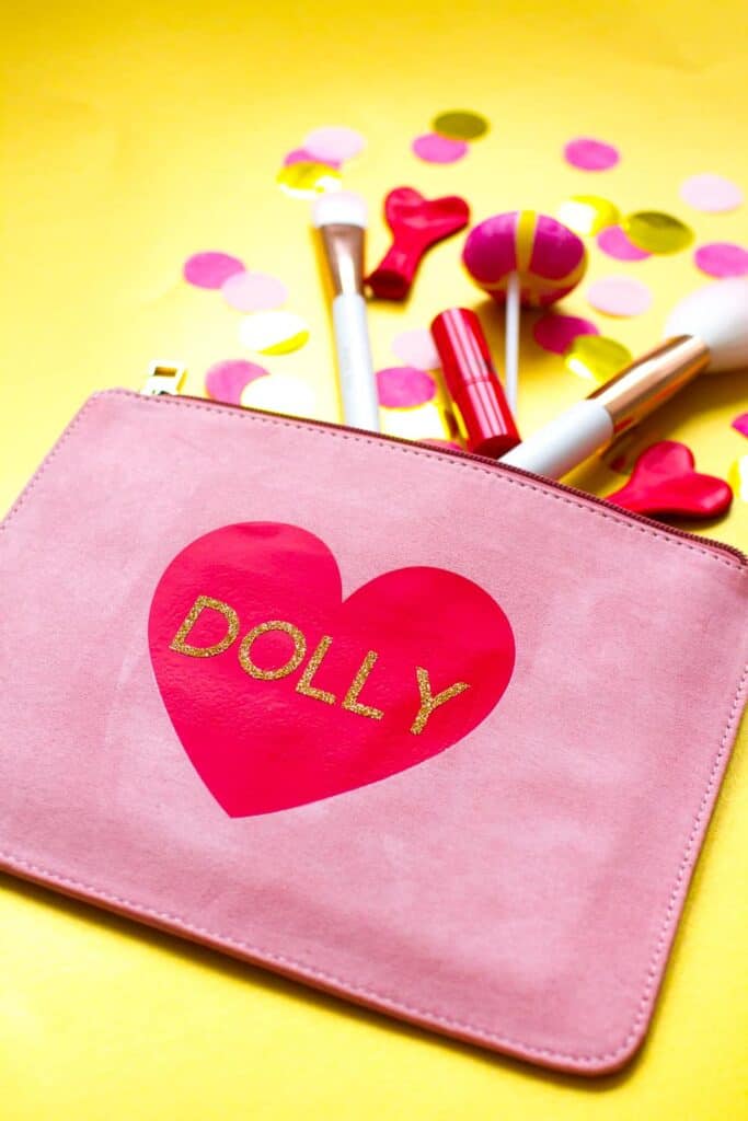DIY CUTE NAME HEART CLUTCH'S FOR YOUR BRIDESMAIDS BespokeBride