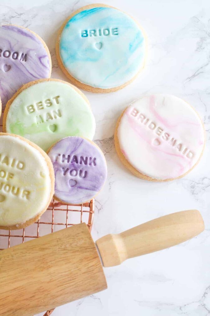 DIY Marble stamped cookies name biscuits watercolour wedding favours-1