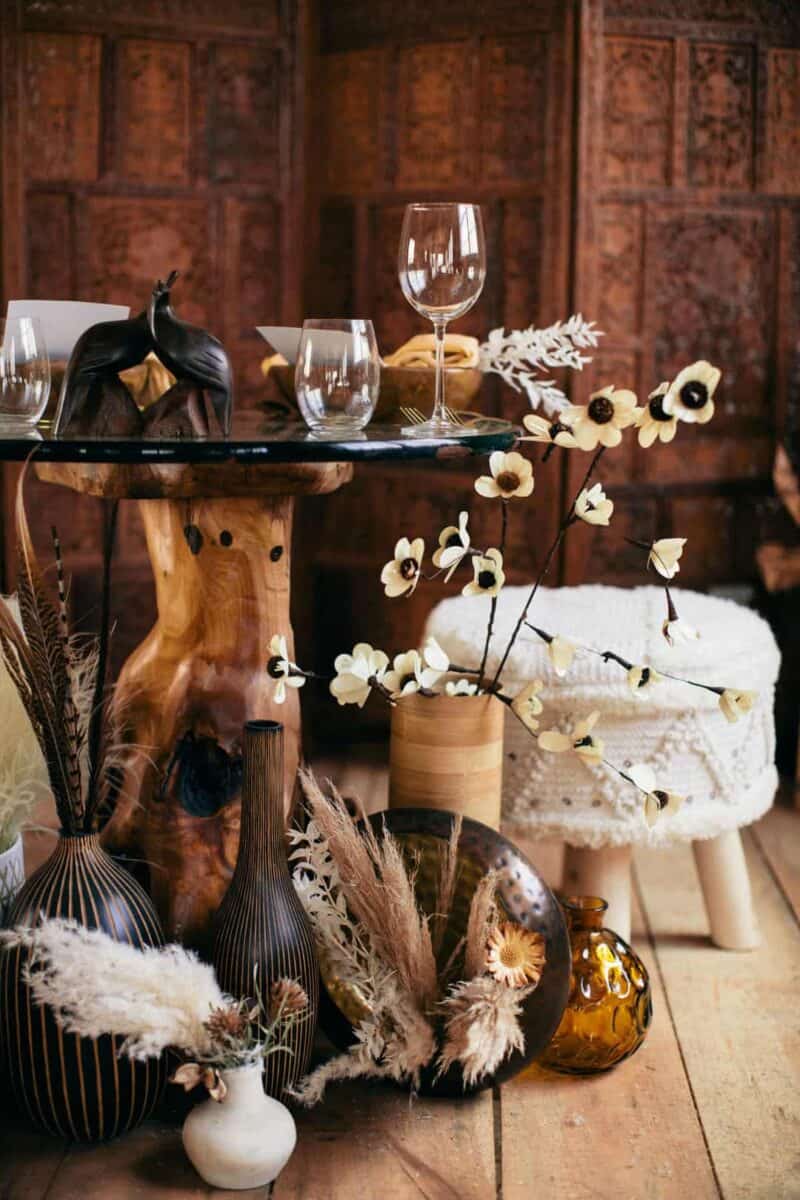 BOHO WEDDING IDEAS FOR A GYPSY OR HIPPIE THEME WEDDING