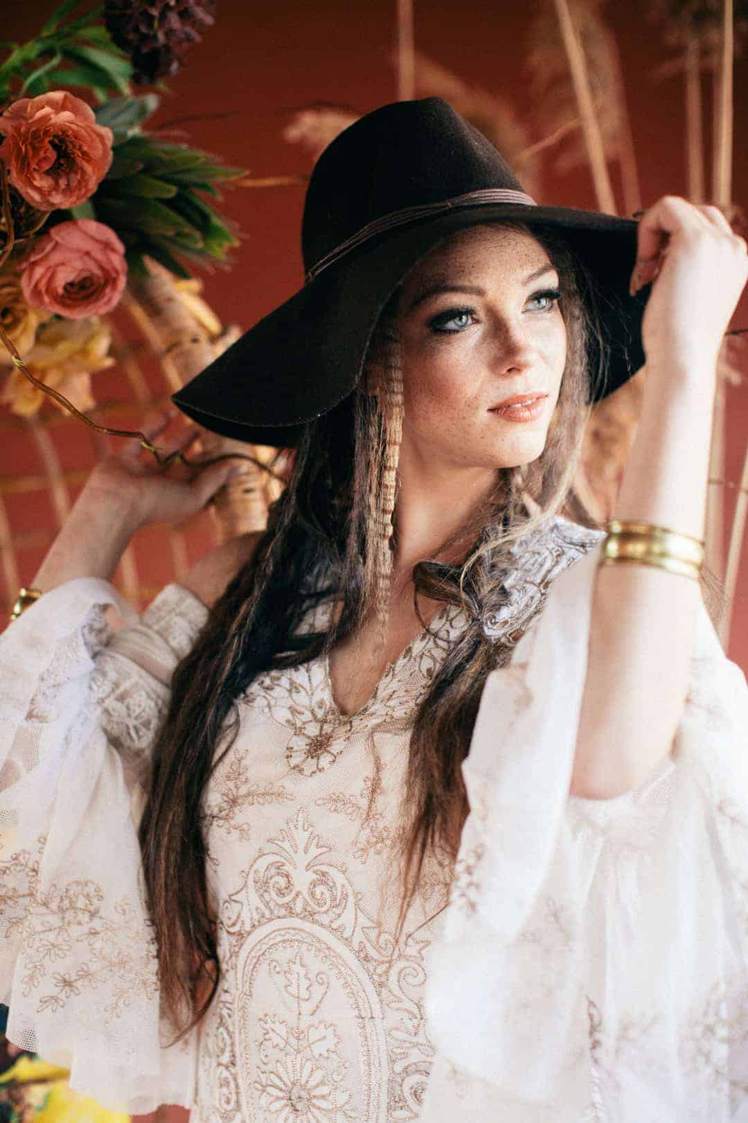 CALLING ALL BOHO BABES, THESE FREE SPIRITED YET MODERN WEDDING IDEAS ARE FOR YOU! - Boho Wedding Decoration Ideas Gypsy Hippie Wedding Theme