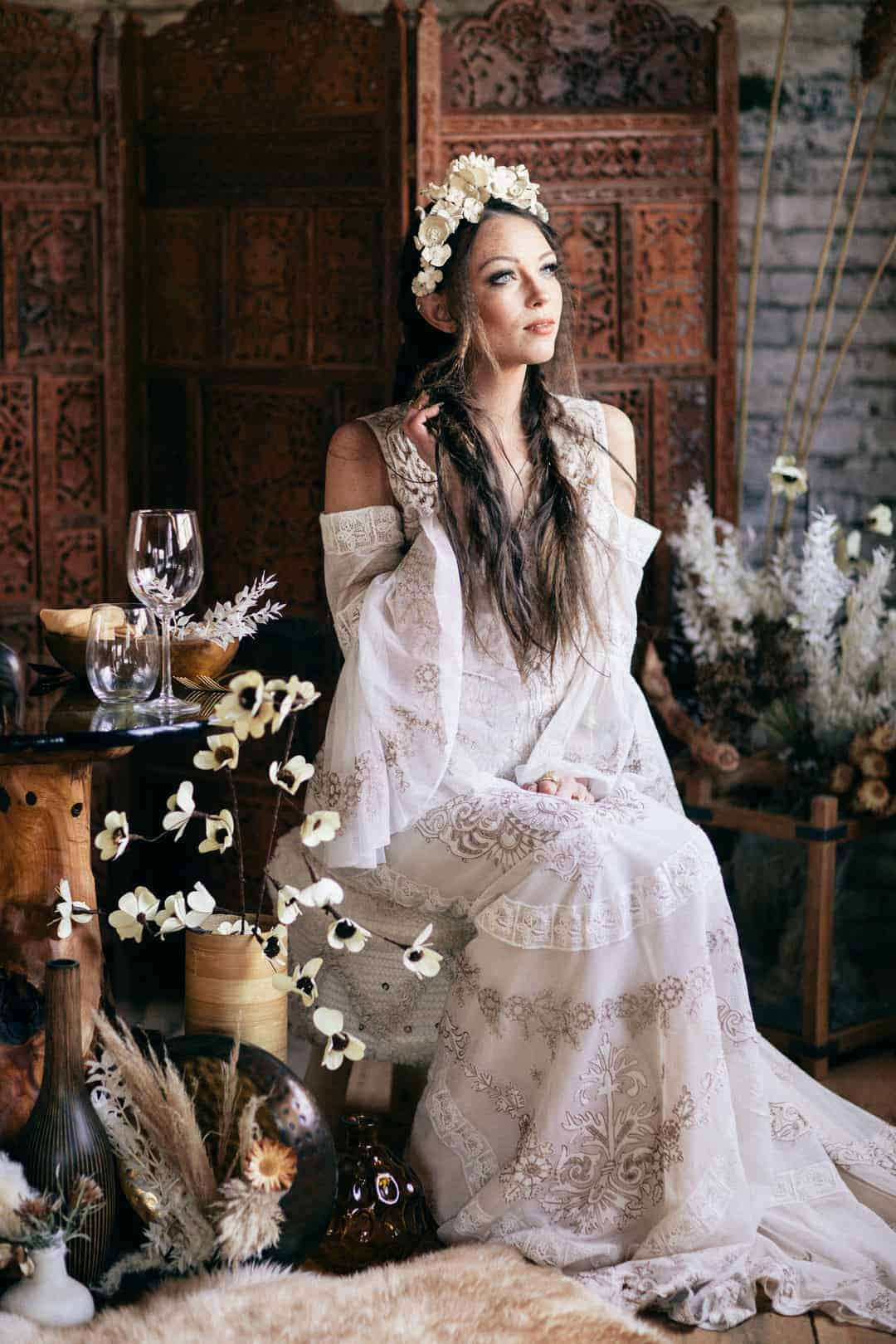 BOHO WEDDING IDEAS FOR A GYPSY OR HIPPIE THEME WEDDING | Bespoke-Bride