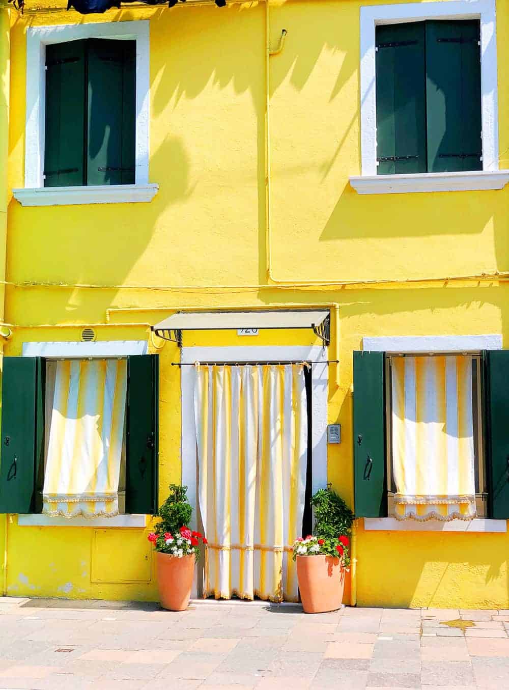 EMILY'S HEN PARTY IN BURANO, VENICE - Burano Italy Travel Guide Hen Party Bachelorette Emily Bespoke Bride