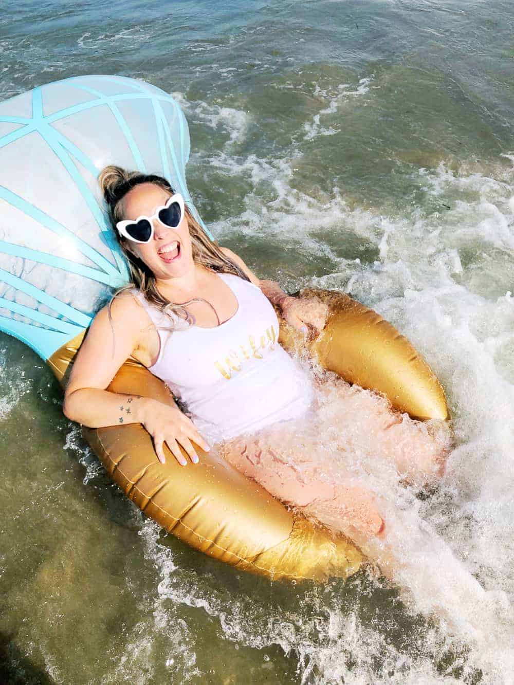 EMILY'S HEN PARTY IN BURANO, VENICE - Burano Italy Travel Guide Hen Party Bachelorette Emily Bespoke Bride