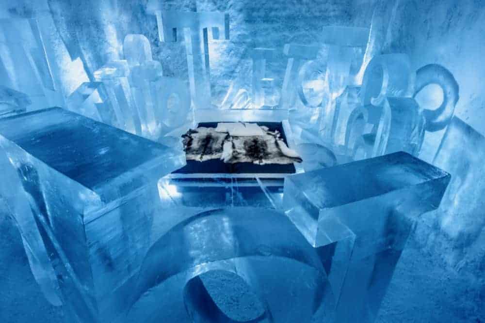 10 Totally Instagrammable Honeymoon Destinations 10 TOTALLY INSTAGRAMMABLE HONEYMOON DESTINATIONS - Icehotel® Photo By Asaf Kliger Room Design By John Bark Charlie Kasselback Artisan Travel