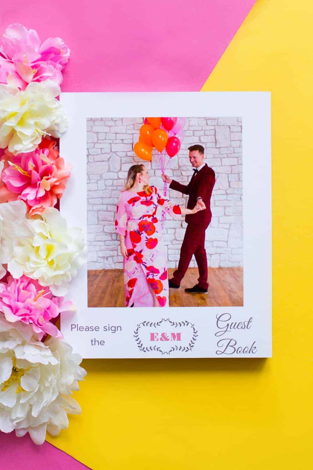 TURN YOUR ENGAGEMENT PHOTOS INTO A UNIQUE WEDDING GUEST ...