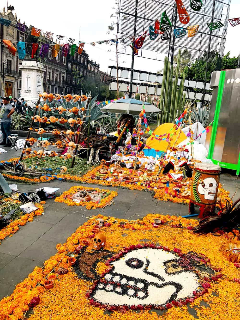 HOW TO CELEBRATE DAY OF THE DEAD IN MEXICO CITY - Day Of The Dead Mexico City Dia De Los Muertos Cdmx Reforma Zocala Chapultepec