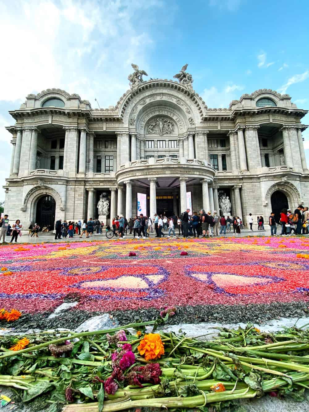 HOW TO CELEBRATE DAY OF THE DEAD IN MEXICO CITY - Day Of The Dead Mexico City Dia De Los Muertos Cdmx Reforma Zocala Chapultepec