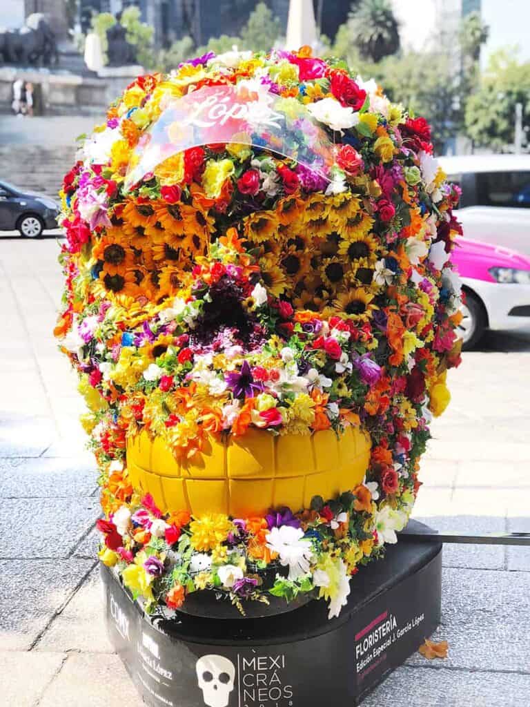 HOW TO CELEBRATE DAY OF THE DEAD IN MEXICO CITY - Skull