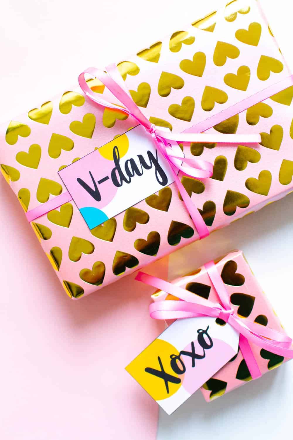 Valentine's Day Gift Wrapping Paper , Valentine Wrapping Paper, Love  Valentine Gift Wrapping Paper, XOXO Valentine Gift Wrapping Paper 