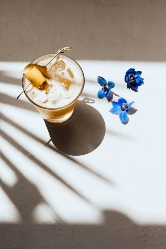 A MODERN ART INSPIRED ENGAGEMENT DINNER - A Modern Art Inspired Engagement Dinner Wedding Inspiration