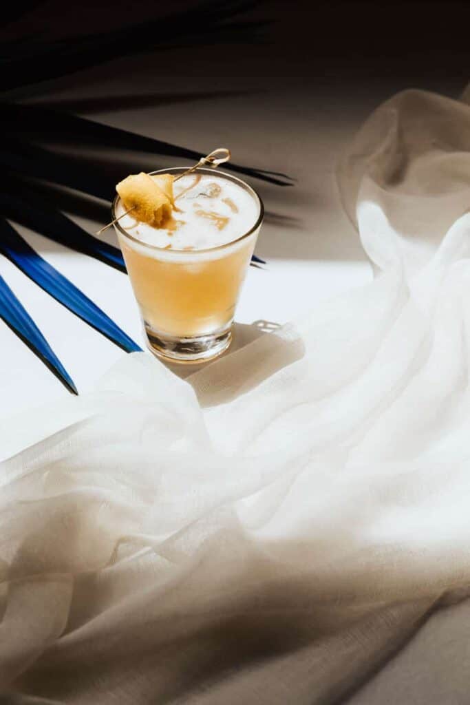 A MODERN ART INSPIRED ENGAGEMENT DINNER - A Modern Art Inspired Engagement Dinner Wedding Inspiration