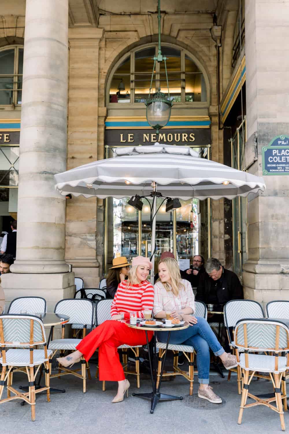 This Wedding Planner & Wedding Photographer Got Engaged And The Paris Photos Are Epic! THIS WEDDING PLANNER & WEDDING PHOTOGRAPHER GOT ENGAGED AND THE PARIS PHOTOS ARE EPIC! - Laurenjessica Paris Daria Lorman Photography