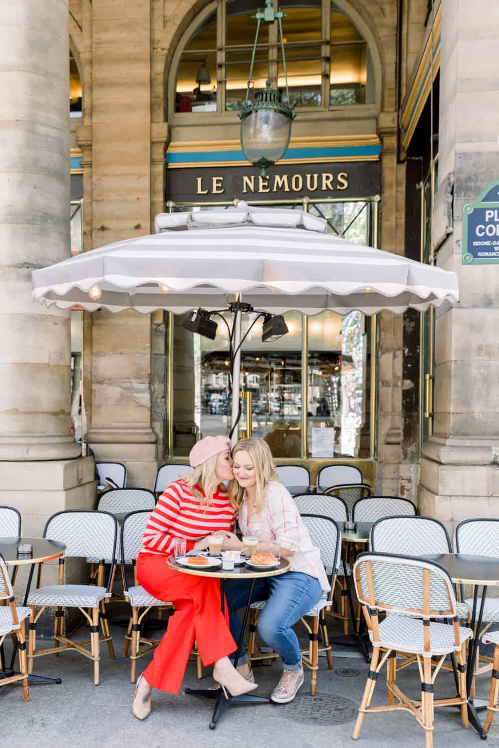 This Wedding Planner & Wedding Photographer Got Engaged And The Paris Photos Are Epic! THIS WEDDING PLANNER & WEDDING PHOTOGRAPHER GOT ENGAGED AND THE PARIS PHOTOS ARE EPIC! - Laurenjessica Paris Daria Lorman Photography