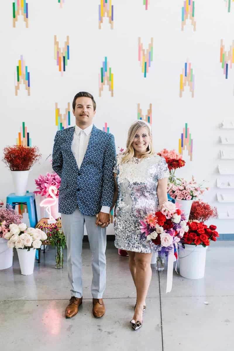 EMBRACE THE MICROWEDDING TREND WITH THESE RETRO MOD WEDDING IDEAS