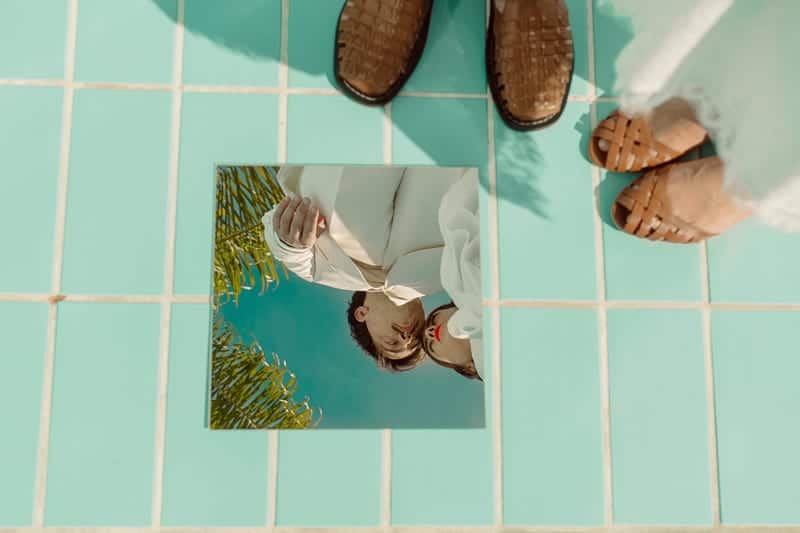 A MIDSUMMER COCKTAIL DREAM: AN INTIMATE WEDDING WHERE PLACES ARE REINVENTED - Cocktails Dream