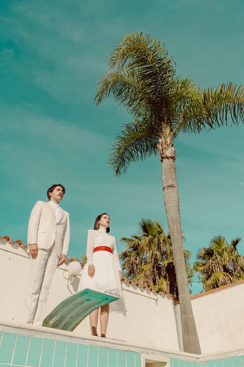 A MIDSUMMER COCKTAIL DREAM: AN INTIMATE WEDDING WHERE PLACES ARE REINVENTED - Cocktails Dream