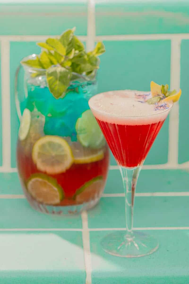 A MIDSUMMER COCKTAIL DREAM: AN INTIMATE WEDDING WHERE PLACES ARE REINVENTED - Cocktails Dream