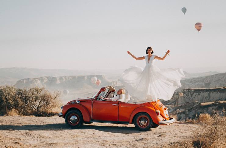 Leaving The Country After Your Wedding? How To Reconnect With Your Family