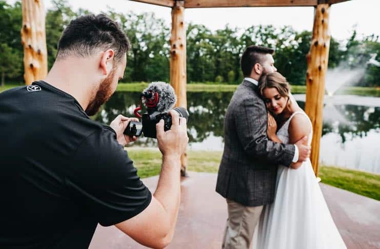 Tips For Becoming a Successful Wedding Photographer