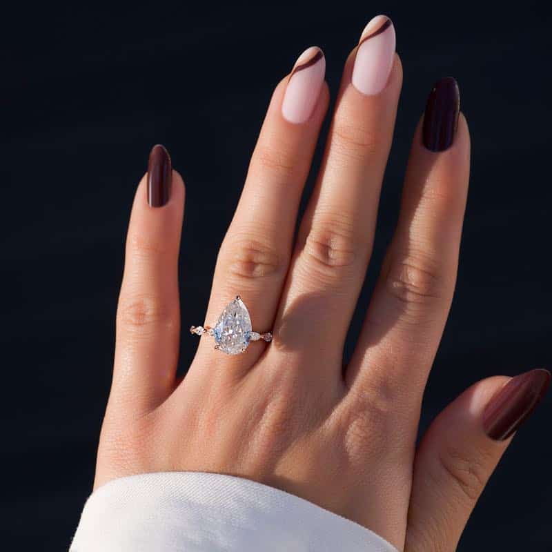 Guide to Simple Engagement Rings: 27 Looks For Every Bride