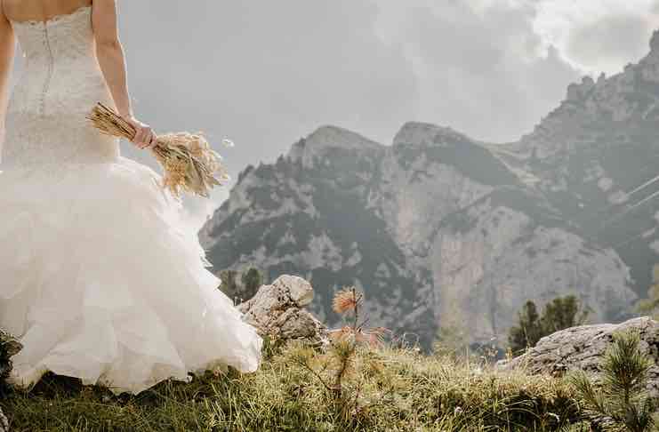 Honeymoon Post Wedding Photo Shoot in the Dolomites