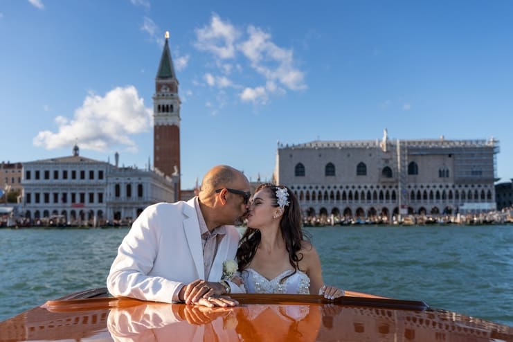 Stella & Efrain's Beautiful & Intimate Wedding Shoot in Venice, Italy - Venice Wedding Shoot Pictures