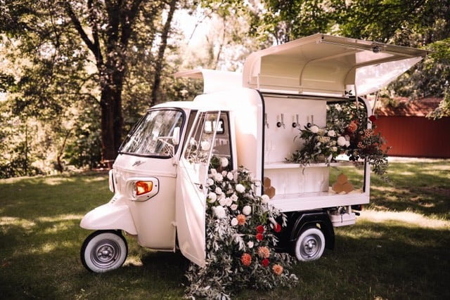 Mobile Bar at Your Wedding