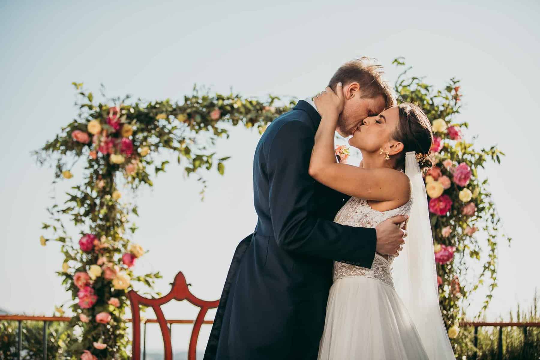 wedding photo shoot in Portugal