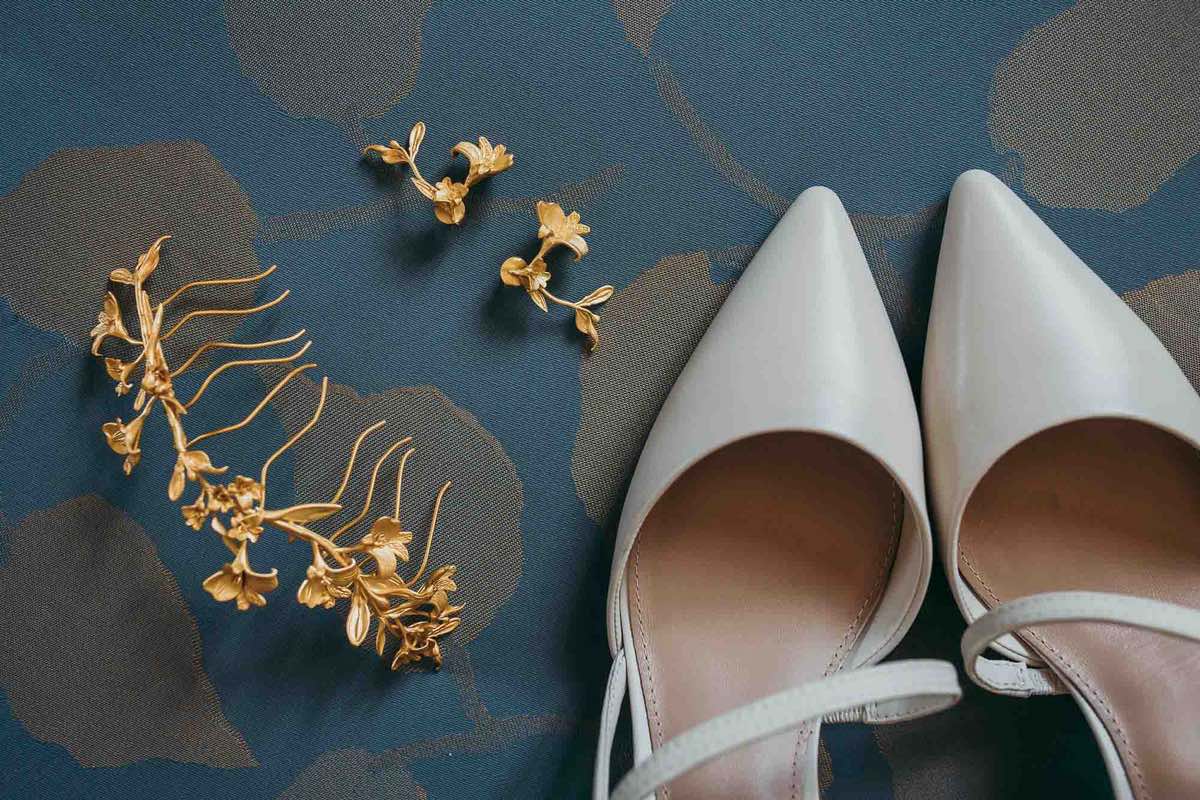 wedding photoshoot at Pousada do Castelo de Palmela in Portugal